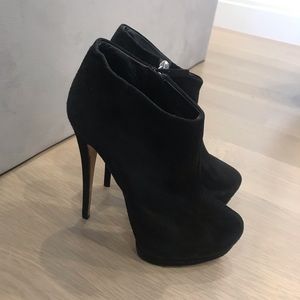 Giuseppe zanotti black suede booties size 37